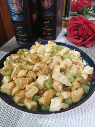 西芹肉丝烧嫩豆腐的做法步骤：9