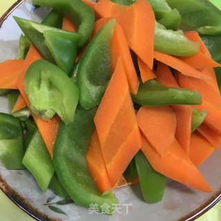 鸡胸肉炒时蔬的做法步骤：3