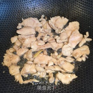鸡胸肉炒时蔬的做法步骤：5