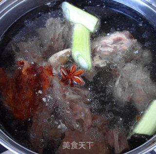 鸭架冬瓜汤的做法步骤：3
