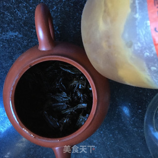 红茶蜂蜜牛奶的做法步骤：2