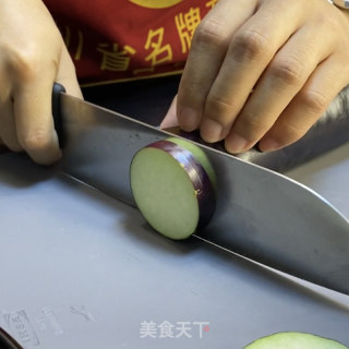 恒一火腿午餐肉茄饼的做法步骤：1