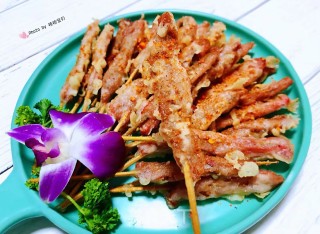 酥炸牛肉小串的做法步骤：10