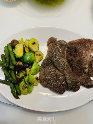 迷迭香橄榄油煎牛排的做法步骤：15
