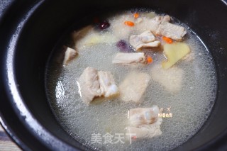 红枣枸杞炖排骨汤????清炖排骨❗️清淡好喝不上火的做法步骤：6