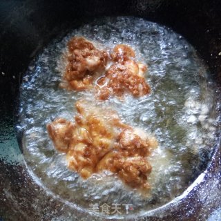 五香炸鸡块的做法步骤：7