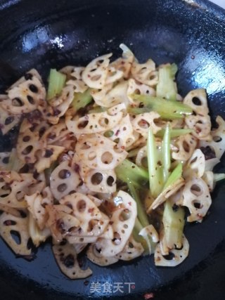 红烧肉版麻辣香锅的做法步骤：6