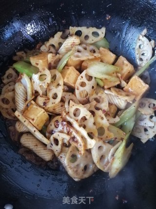 红烧肉版麻辣香锅的做法步骤：8