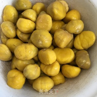 香菇板栗烧五花肉的做法步骤：3