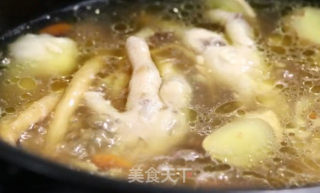药膳凤爪的做法步骤：4