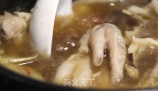 药膳凤爪的做法步骤：5