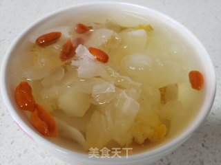 雪梨银耳汤的做法步骤：7