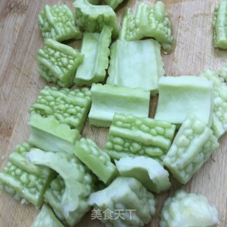 木耳苦瓜炖鸽子的做法步骤：13