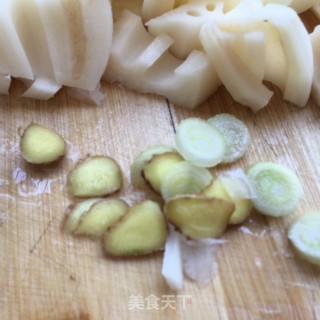 莲藕鸽子汤的做法步骤：10