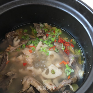 莲藕鸽子汤的做法步骤：16