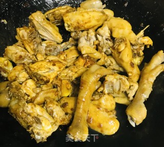 豇豆焖鸡的做法步骤：5