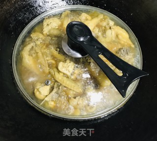 豇豆焖鸡的做法步骤：7