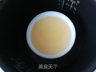 虾仁秋葵蒸蛋羹的做法步骤：3
