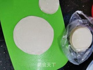 锅贴的做法步骤：5