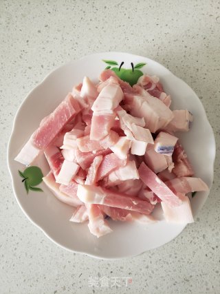 五花肉炖白菜的做法步骤：2