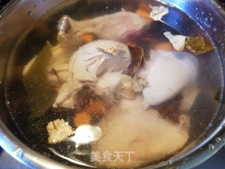 莲藕海带绿豆汤的做法步骤：7