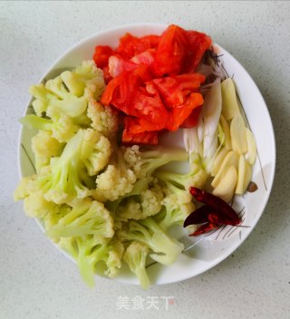 西红柿炒菜花的做法步骤：5