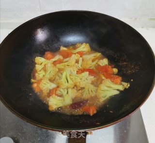 西红柿炒菜花的做法步骤：8