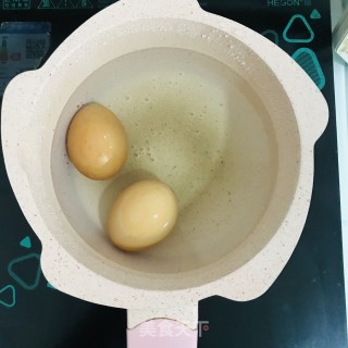 鸡蛋三明治的做法步骤：2