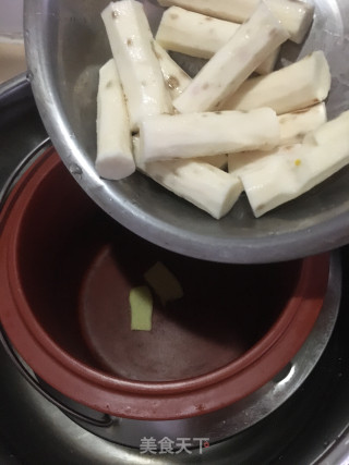 排骨清炖淮山的做法步骤：3