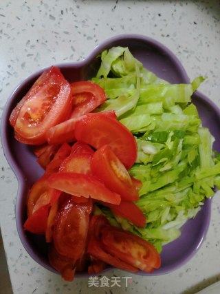 大头菜炒西红柿的做法步骤：1