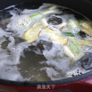 枸杞香菇鸡汤的做法步骤：8