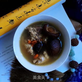 枸杞香菇鸡汤的做法步骤：15