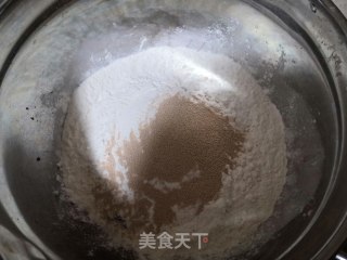 紫薯馒头的做法步骤：3
