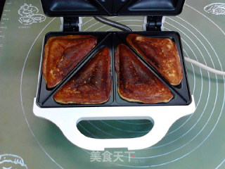 三明治机不做三明治：发酵面糊猕猴桃三角松饼的做法步骤：12