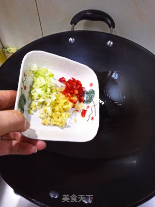 酸豆角炒肉末的做法步骤：4