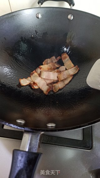 腊肉炒菜心的做法步骤：4