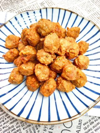 炸猪肉莲藕丸子的做法步骤：11