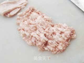 梅菜肉饼煲仔饭的做法步骤：3