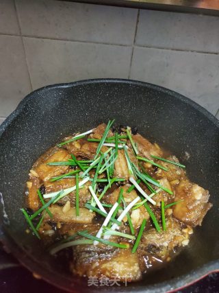 蒜香豆豉焖带鱼的做法步骤：9