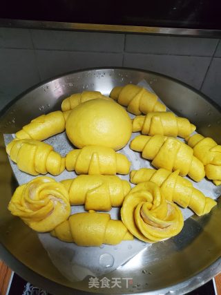 贝贝南瓜馒头的做法步骤：8