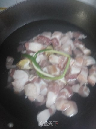 红烧肉炖蛋的做法步骤：4