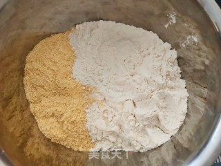 旱萝卜蒸饺的做法步骤：1