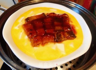 鳗鱼豆腐鸡蛋羹的做法步骤：9