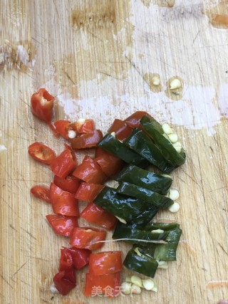 泡椒鸽胗面的做法步骤：4