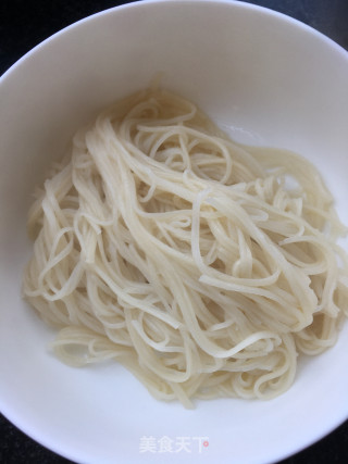 泡椒鸽胗面的做法步骤：17
