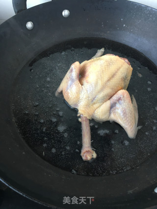 鲍鱼炖鸽子的做法步骤：3