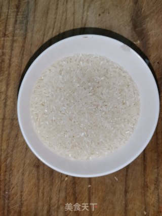 大米粥的做法步骤：1