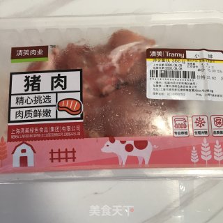 莲藕花生煲排骨的做法步骤：1