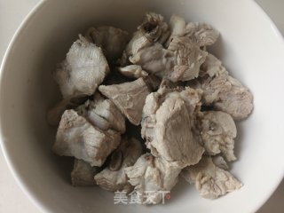 白菌排骨汤的做法步骤：4