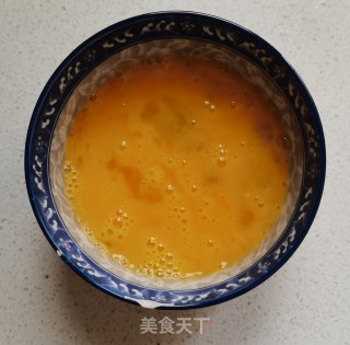洋葱胡萝卜炒鸡蛋的做法步骤：3